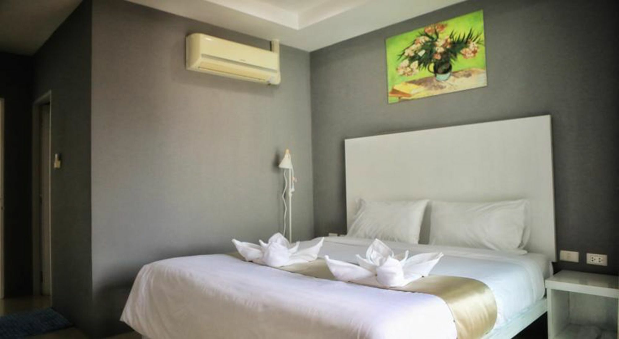 Patong Guan Chao Yin Hotel מראה חיצוני תמונה